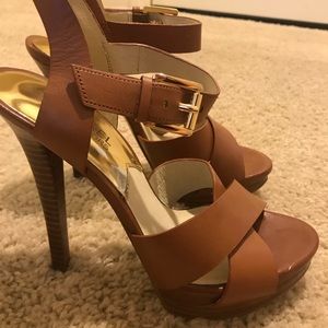 Michael kors heels! Sz 7.5